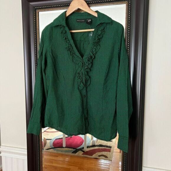 New york & Company Button Down Plaid‎ Shirt Size Medium NWT - Picture 1 of 4